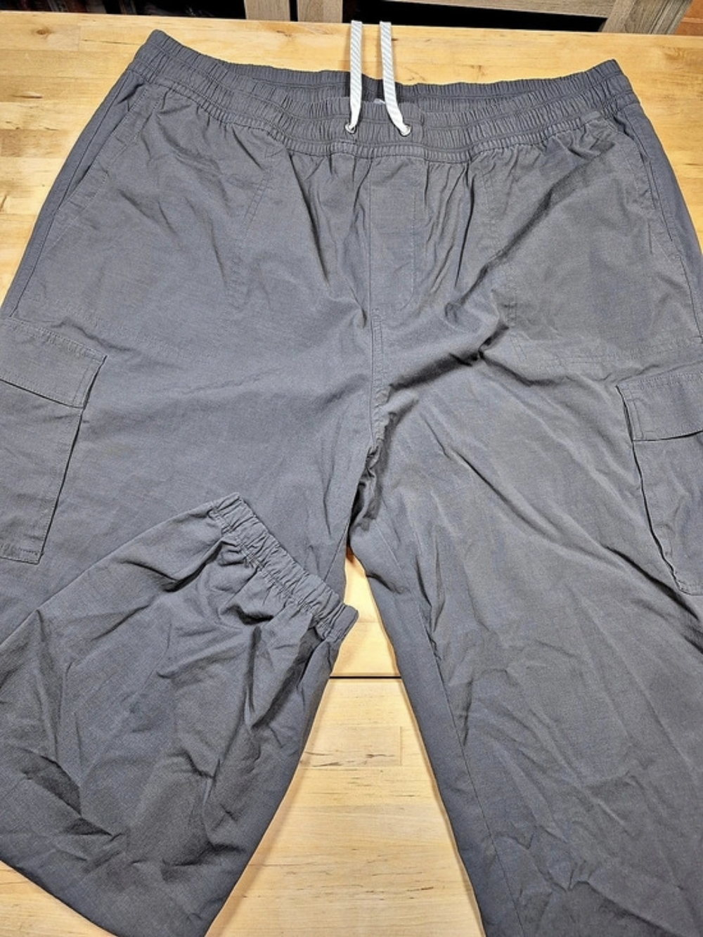 Vuori Men's Cargo Pants Gray XXL Like New